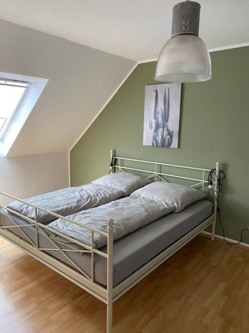 Traumbude * Monchengladbach